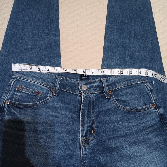 Classic Blue Women's Jeans - Picture 8 of 10